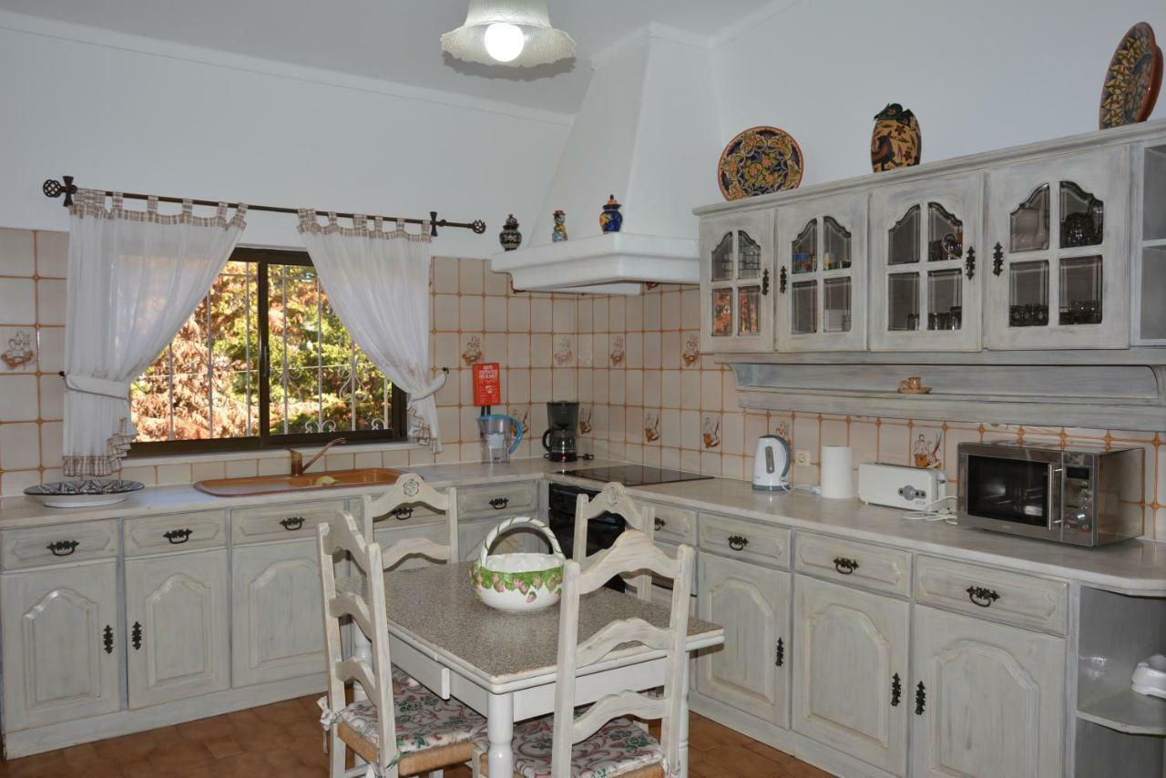 Villa Paraiso - 4 Bedrooms And Pool Албуфейра Екстериор снимка